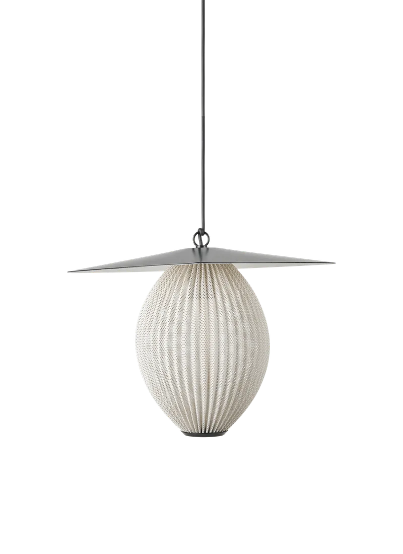 Satellite Pendant, Outdoor by GUBI in Cream White Semi Matt, Ø27 × 38,5 cm, EU – product photo