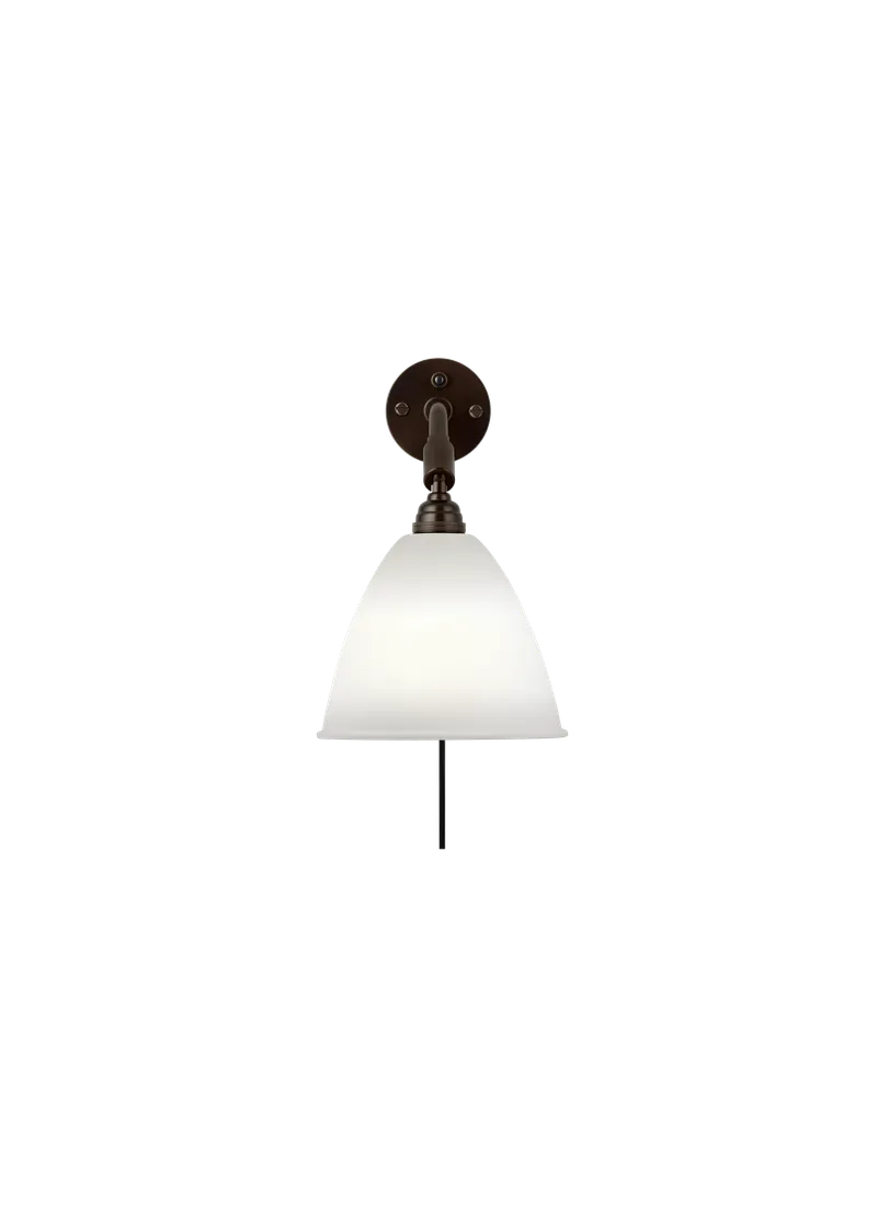Bestlite BL7 Wall Lamp by GUBI in Bone China, Black Brass, EU – product photo 3 of 3