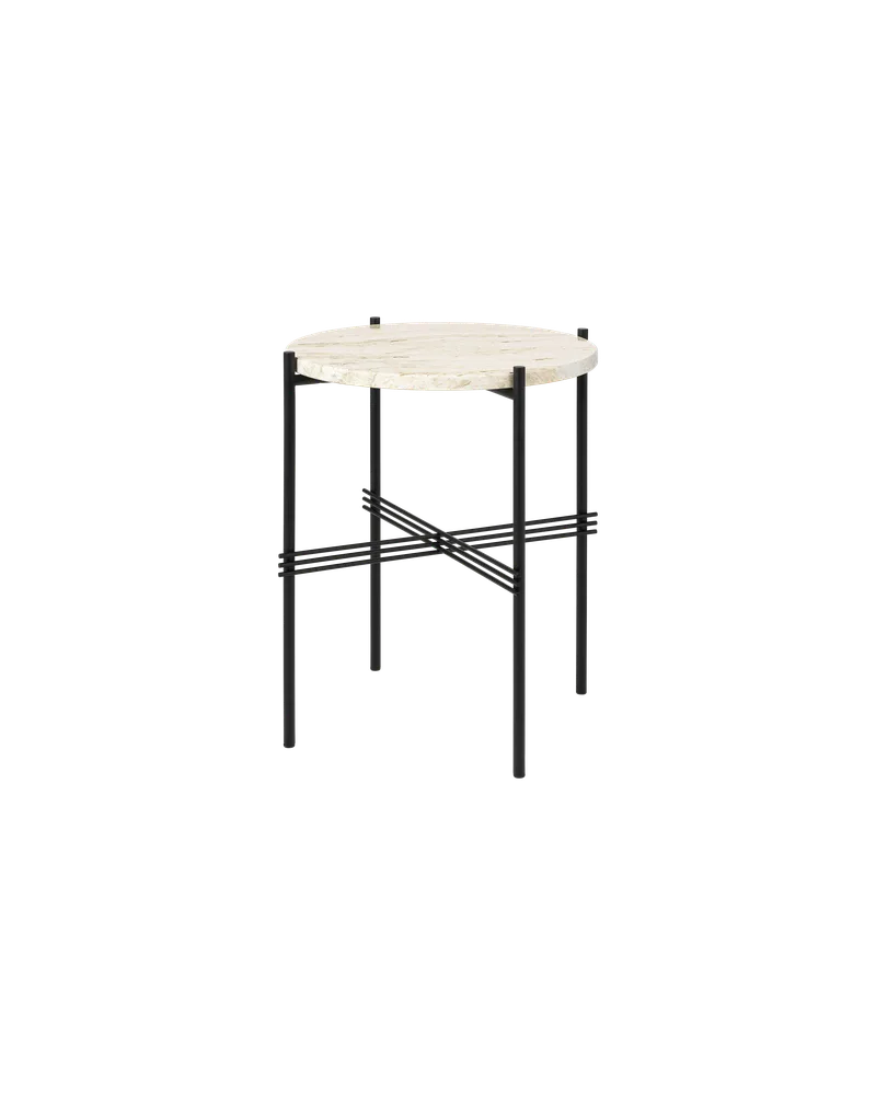 TS Side Table, Round de GUBI en Neutral White Travertine, Black base – photo du produit