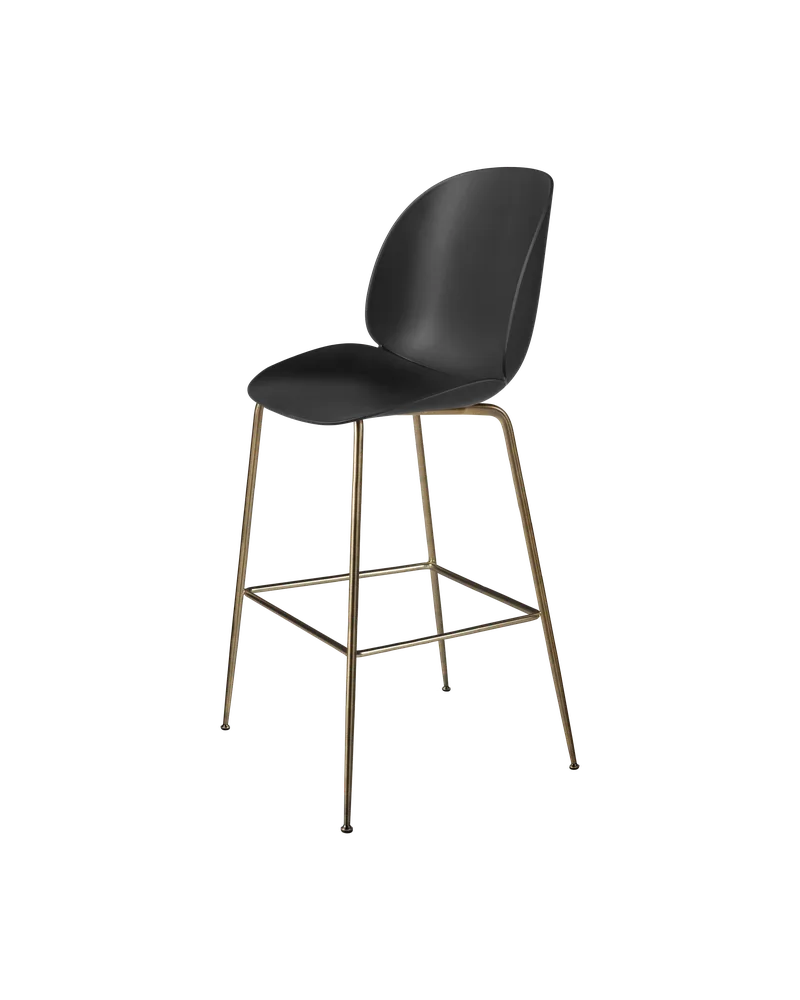 Beetle Bar Chair, Un-Upholstered van GUBI in Black, Antique Brass, Conic base – productfoto 3 van 3