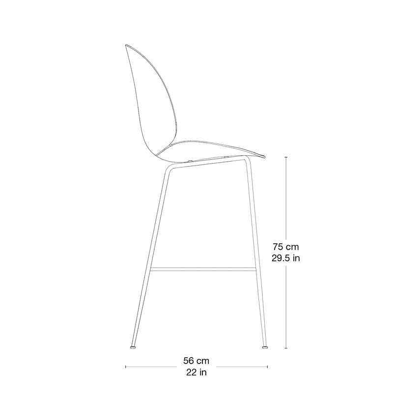 Beetle Bar Chair, Un-Upholstered van GUBI in Black, Antique Brass, Conic base – productfoto 2 van 3