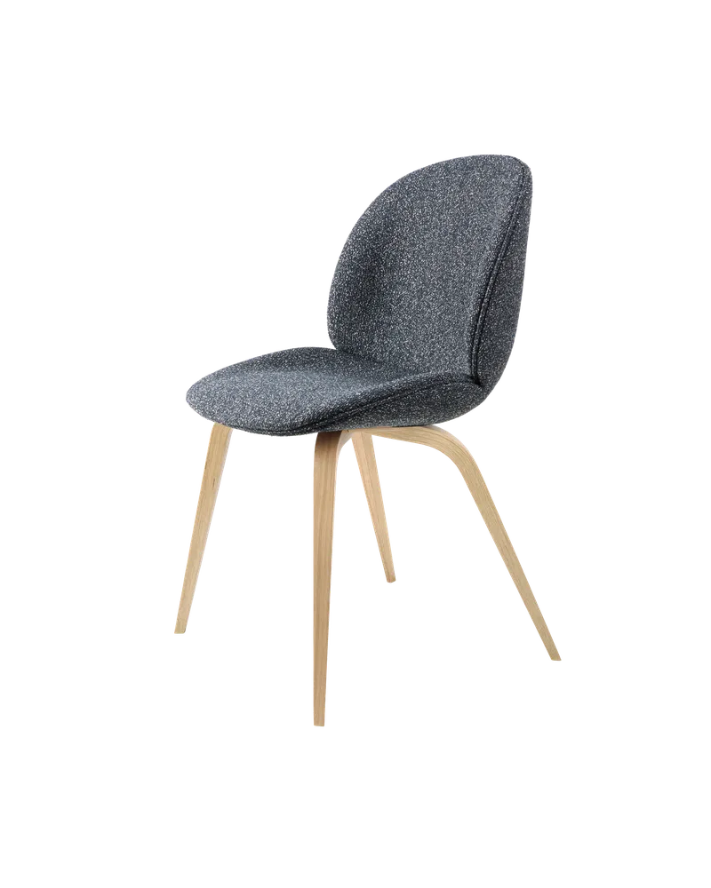 Beetle Dining Chair, Fully Upholstered von GUBI in Around Bouclé, Dedar (023, Standard), Wood base, Oak Semi Matt – Produktfoto 5 von 5