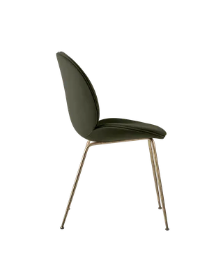 Beetle Dining Chair, Fully Upholstered von GUBI in Sunday, Dedar (018, Standard), Conic base, Antique Brass – Produktfoto 3 von 5