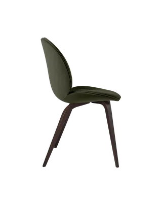 Beetle Dining Chair, Fully Upholstered von GUBI in Sunday, Dedar (018, Standard), Wood base, Smoked Oak – Produktfoto 2 von 5