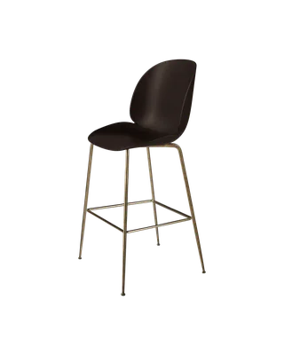 Beetle Bar Chair, Un-Upholstered van GUBI in Mocha Brown, Antique Brass, Conic base – productfoto 3 van 3