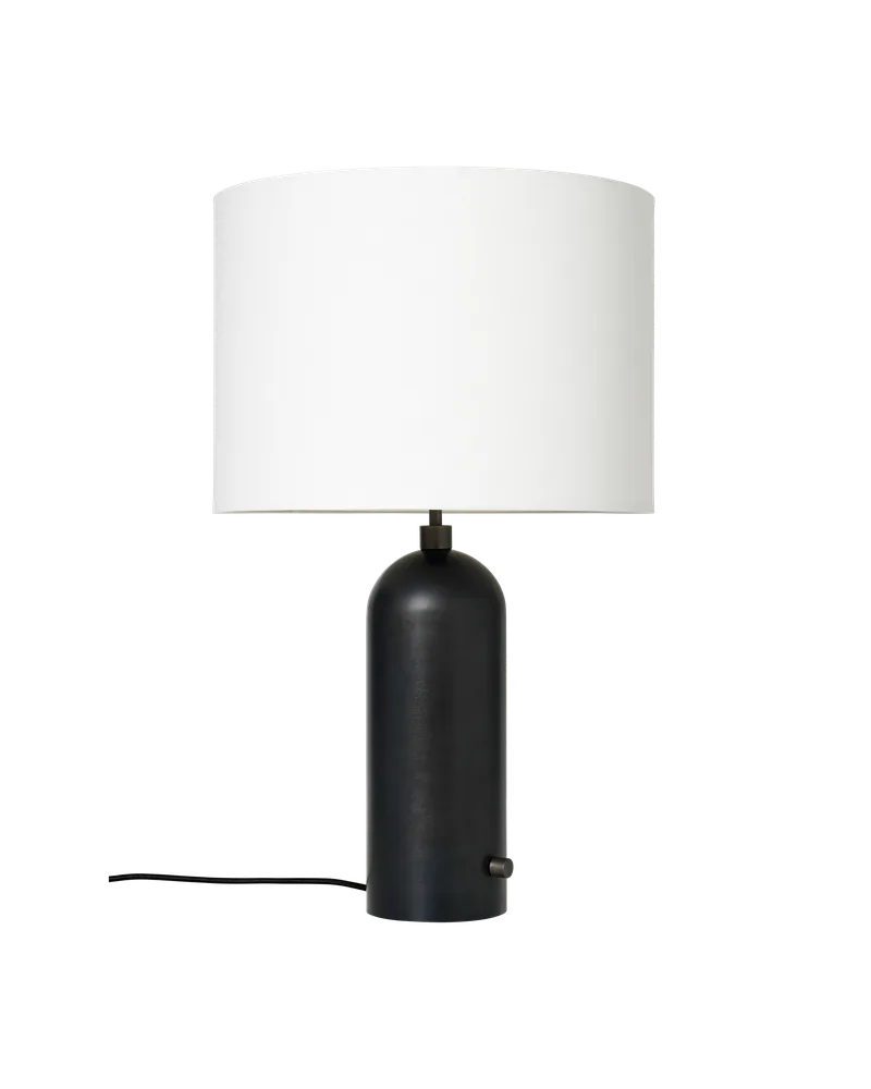 Gravity Table Lamp von GUBI in Blackened Steel, White, 65 cm, EU – Produktfoto