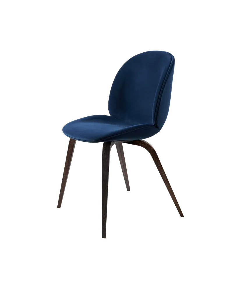Beetle Dining Chair, Fully Upholstered von GUBI in Sunday, Dedar (003, Standard), Wood base, Smoked Oak – Produktfoto 5 von 5