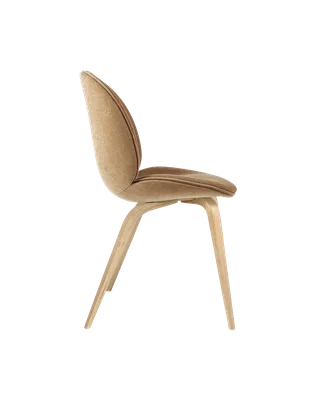 Beetle Dining Chair, Fully Upholstered von GUBI in Belsuede Special FR, Dedar (003, Standard), Wood base, Oak Semi Matt – Produktfoto 2 von 5