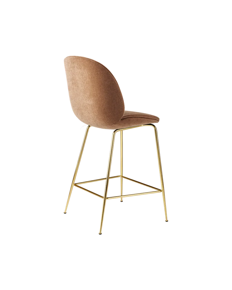 Beetle Counter Chair, Fully Upholstered von GUBI in Conic base, Brass Semi Matt, Belsuede Special FR, Dedar (132, Standard) – Produktfoto 3 von 4