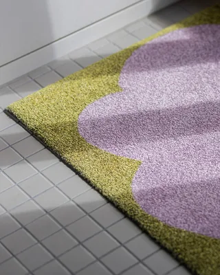 Heymat X Sight Unseen Lilac von Heymat in 58 × 81, Lilac – Ambientefoto 2 von 4