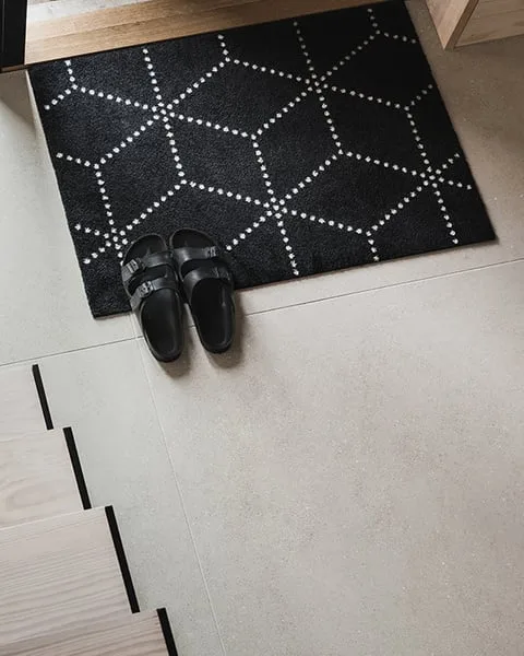 Hagl Black von Heymat in 60 × 85, Black – Ambientefoto 3 von 3