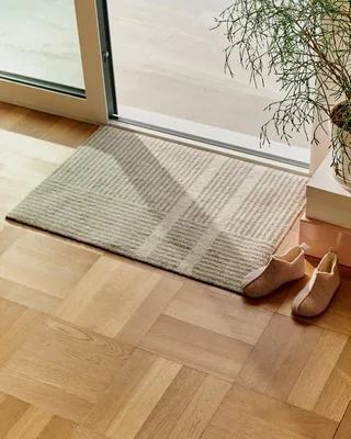 Løype Breezy Beige de Heymat en 60 × 85, Breezy Beige – photo d’ambiance 5 sur 5