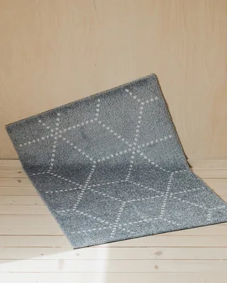 Hagl Silver by Heymat in 60 × 85, Silver – interior photo 2 of 4