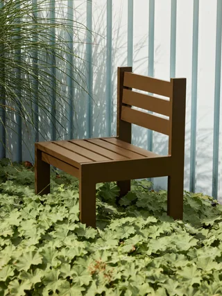 Haus Dining Chair Brown von Hübsch – Ambientefoto 4 von 5
