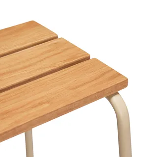 Stilt Bar Stool Sand von Hübsch – Ambientefoto 1 von 5