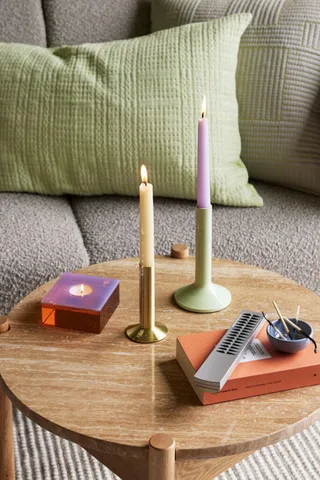 Kindred Candleholder Light green (set of 2) van Hübsch – sfeerfoto 2 van 4