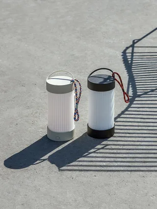 Camp Portable Lamp Sand van Hübsch – productfoto 3 van 7