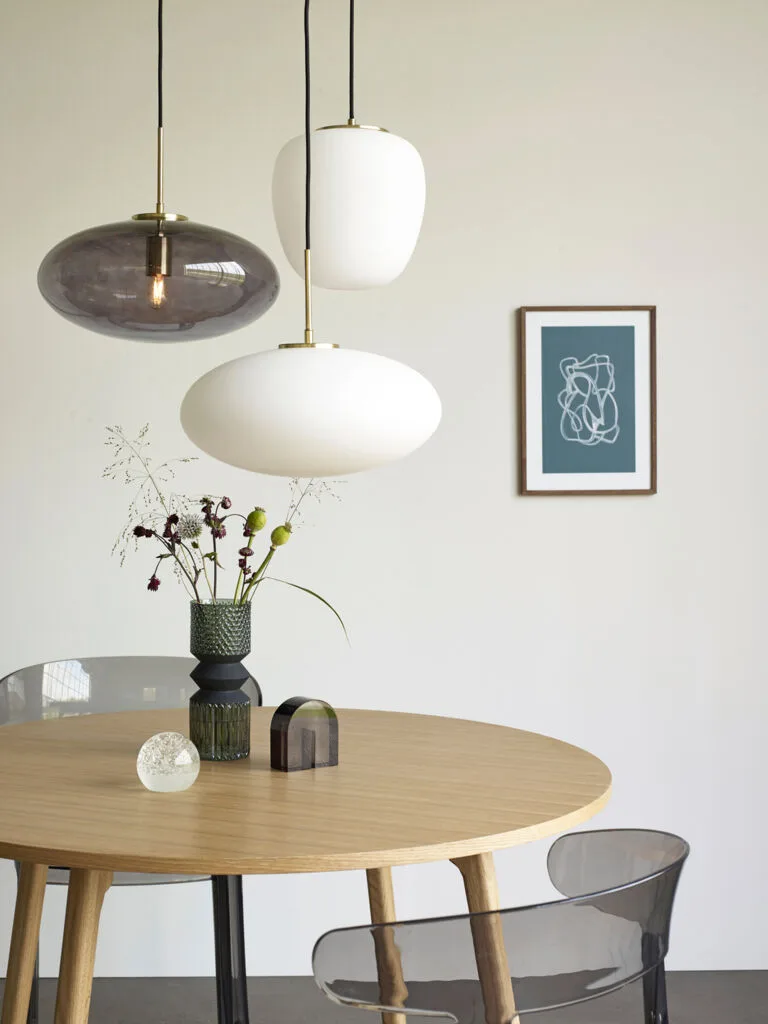 Muse Pendant Ellipse White by Hübsch – interior photo 4 of 8