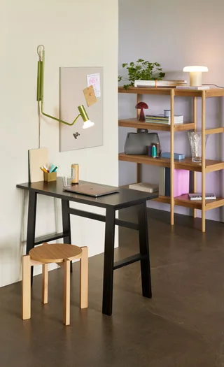 Always Stool Natural von Hübsch – Ambientefoto 2 von 3