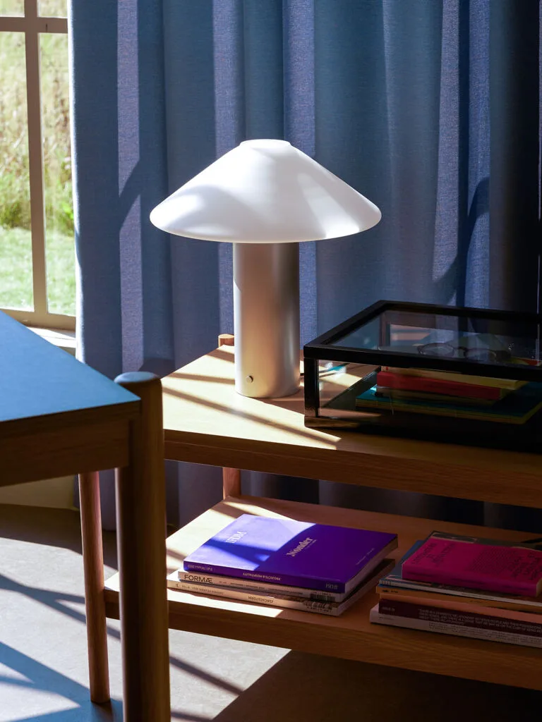 Orbit Table Lamp Metallic silver by Hübsch – interior photo 2 of 6