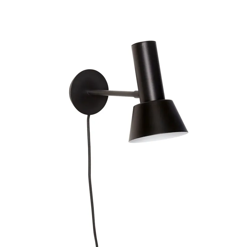 Tap Wall Lamp Black von Hübsch – Produktfoto