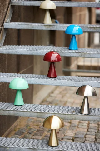 Mush Portable Lamp Green von Hübsch – Ambientefoto 4 von 6