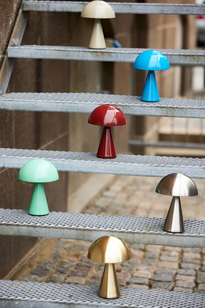 Mush Portable Lamp Green von Hübsch – Ambientefoto 4 von 6