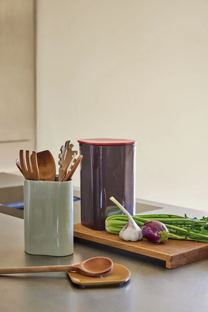 Stream Tray Natural by Hübsch – interior photo 1 of 2