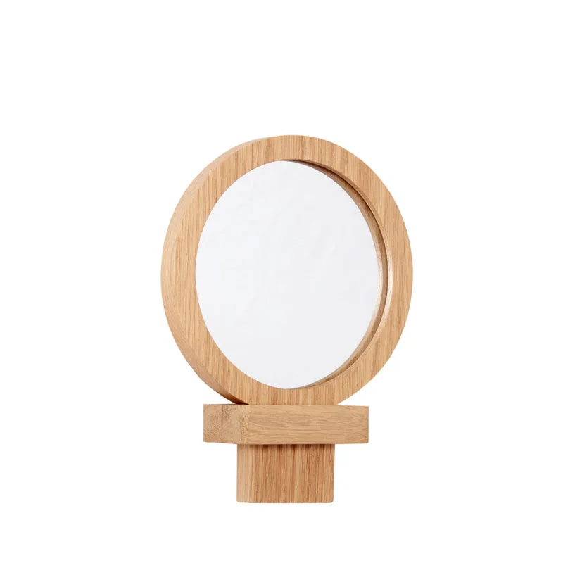 Comb Hand Mirror Natural von Hübsch – Produktfoto