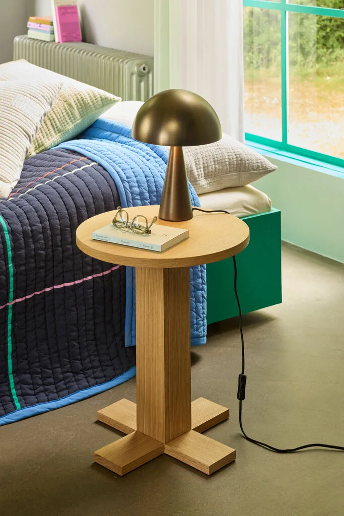 Koohi Side Table Natural von Hübsch – Ambientefoto 4 von 6
