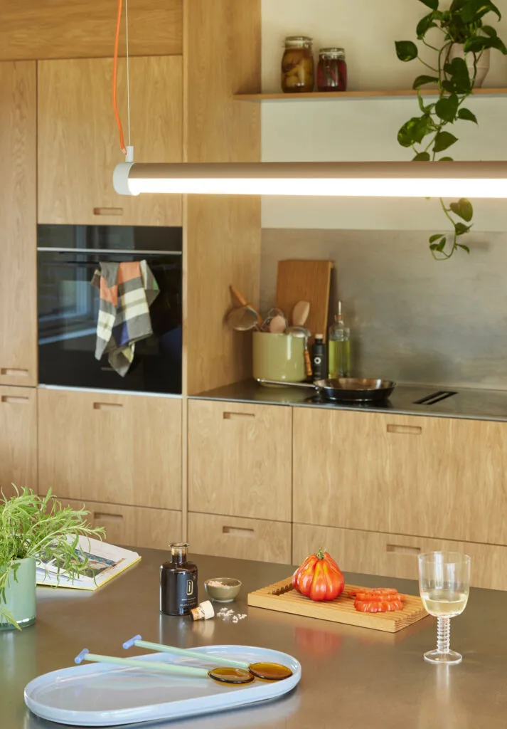 Interplay Pendant L 152cm Brown/Blue/Orange by Hübsch – interior photo 3 of 4