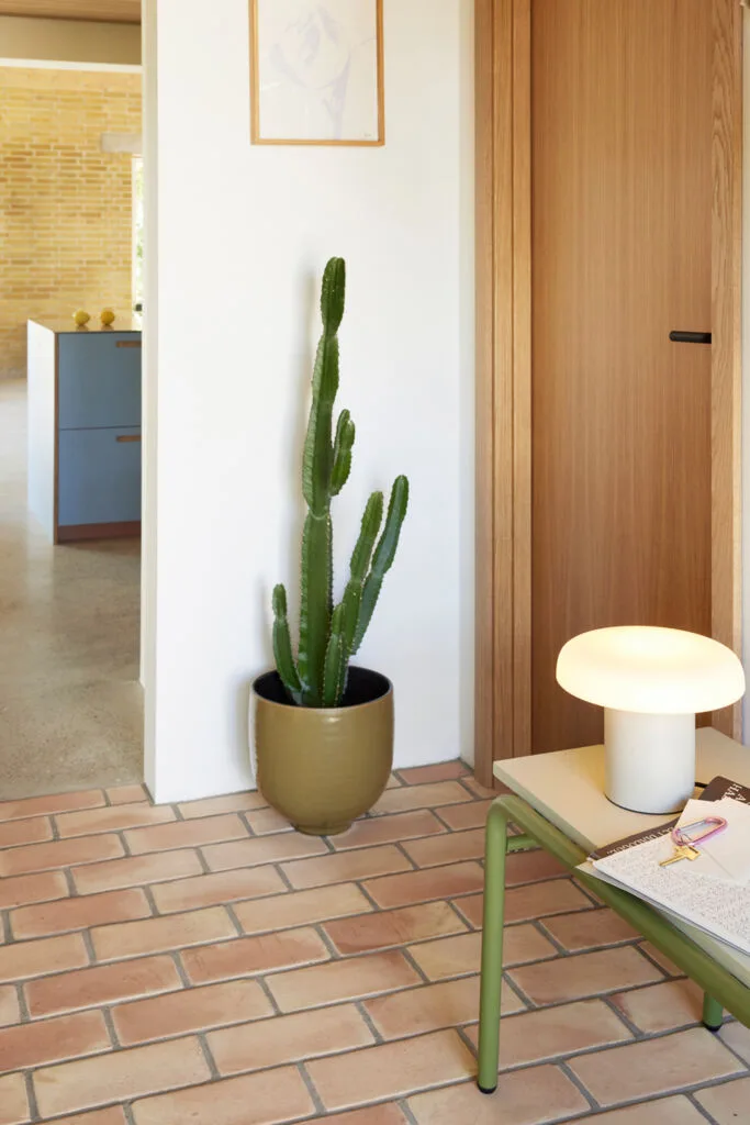 Yuka Pots Green (set of 2) van Hübsch – sfeerfoto 2 van 3