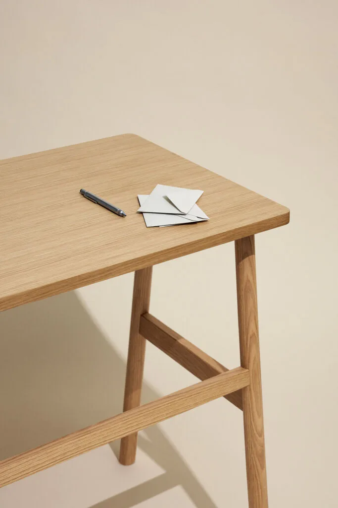 Acorn Desk Natural by Hübsch – interior photo 3 of 6