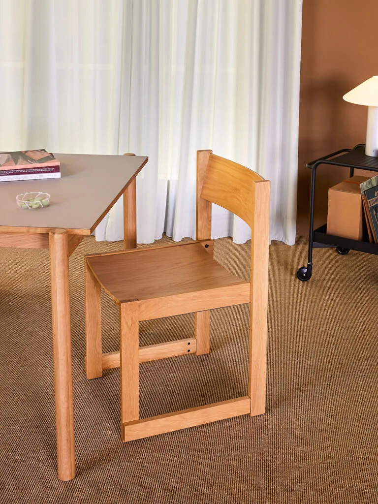 Forma Dining Chair Natural de Hübsch – photo d’ambiance 6 sur 10