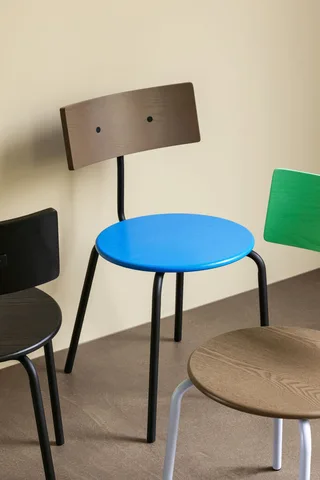 Koi Dining Chair Blue/Brown/Black de Hübsch – photo d’ambiance 7 sur 9