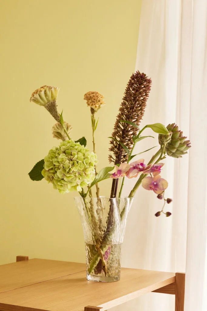 Ruffle Vase Clear by Hübsch – interior photo 3 of 6