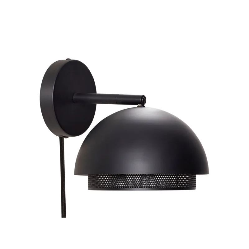 Edge Wall Lamp Black van Hübsch – productfoto