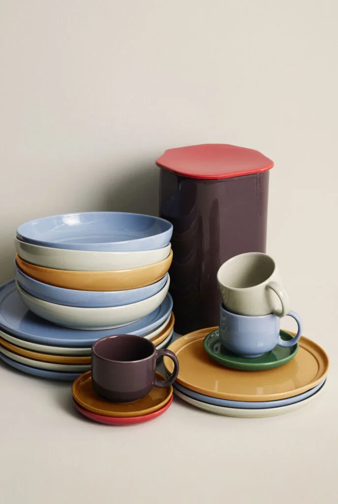 Amare Dinner Plate Brown by Hübsch – product photo 4 of 6