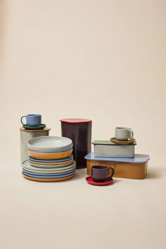 Amare Dinner Plate Sand by Hübsch – product photo 2 of 4