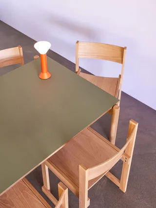 Forma Dining Chair Natural de Hübsch – photo d’ambiance 7 sur 10