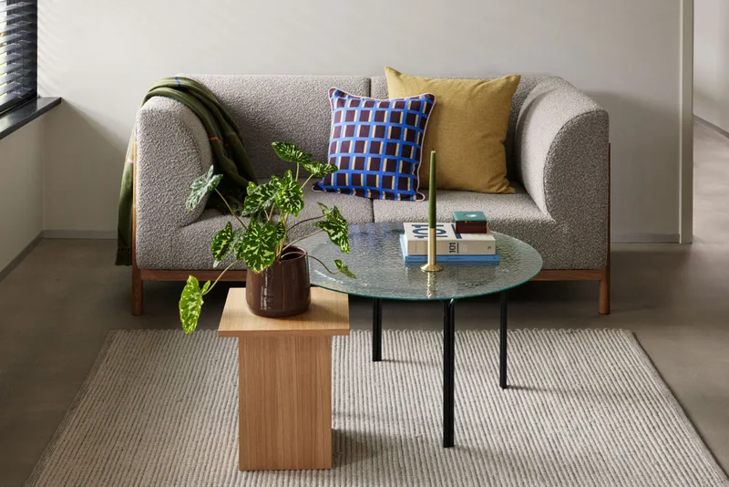 Orbit Coffee Table Black van Hübsch – sfeerfoto 2 van 3