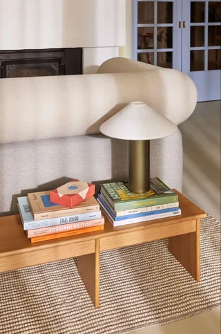 Orbit Table Lamp Dark green by Hübsch – interior photo 3 of 7