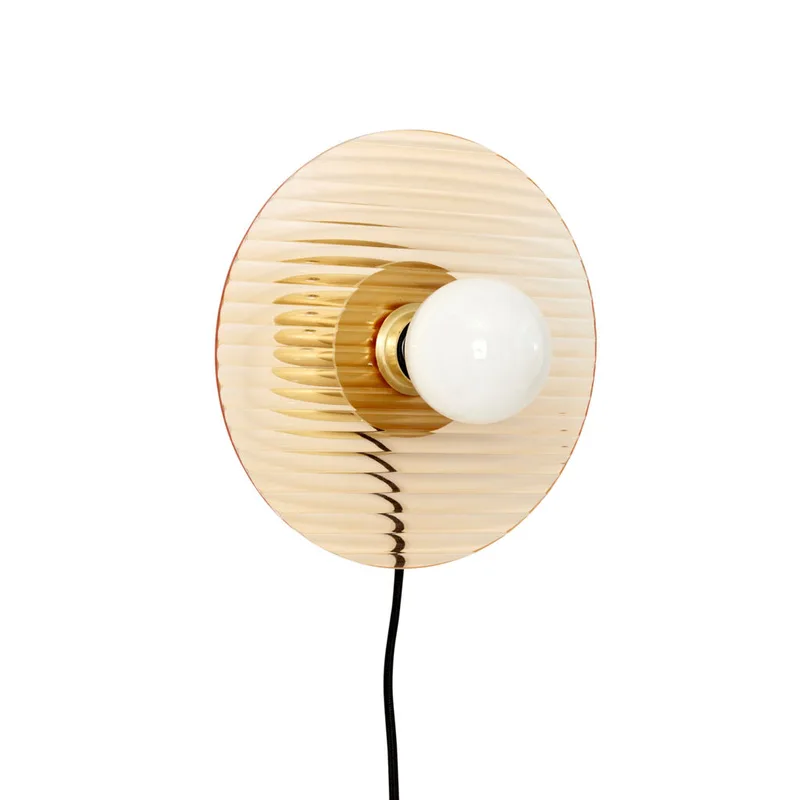 Halo Wall Lamp Amber van Hübsch – productfoto 3 van 3