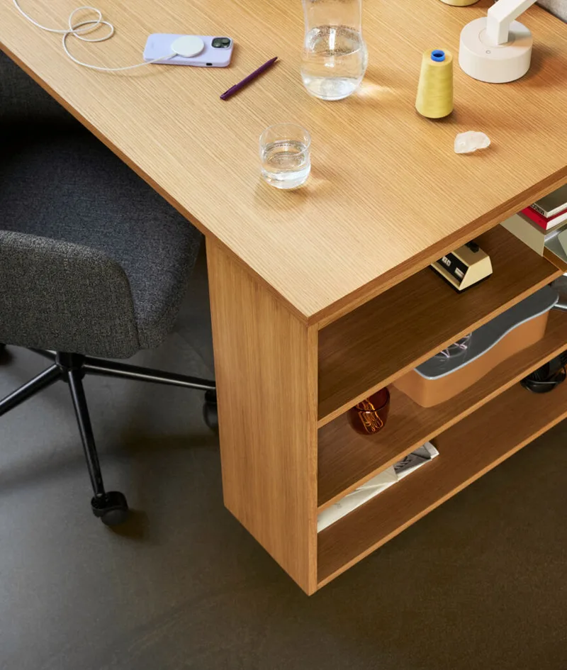 Utility Desk Natural van Hübsch – sfeerfoto 4 van 6