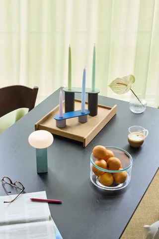 Low Portable Lamp Blue von Hübsch – Ambientefoto 2 von 3
