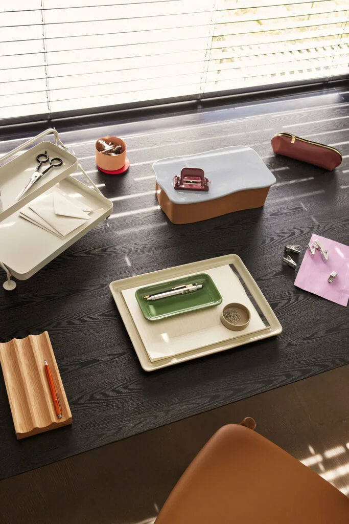 Sortit Paper Tray Light grey van Hübsch – sfeerfoto 1 van 2