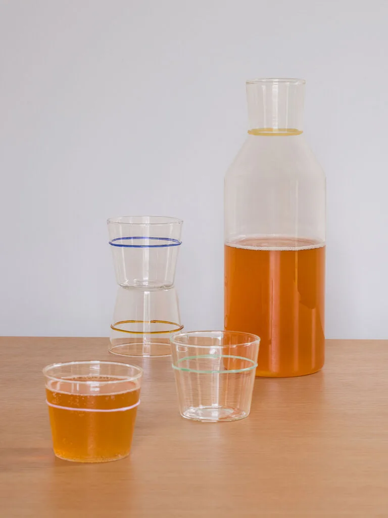 Orbit Drinking Glass Yellow van Hübsch – sfeerfoto 1 van 6