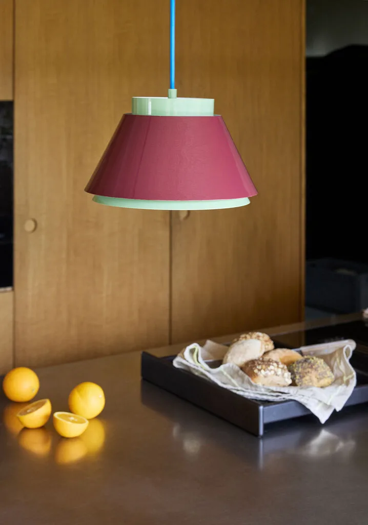 Remi Pendant Green/Red van Hübsch – sfeerfoto 2 van 3