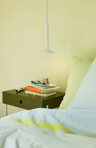 Chromatic Pendant Light green van Hübsch – sfeerfoto 2 van 3