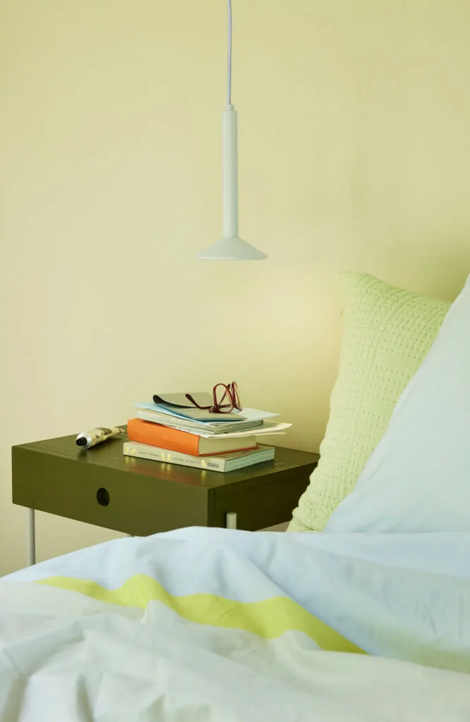 Chromatic Pendant Light green van Hübsch – sfeerfoto 2 van 3